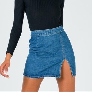 LOLA MINI SKIRT • LIONESS